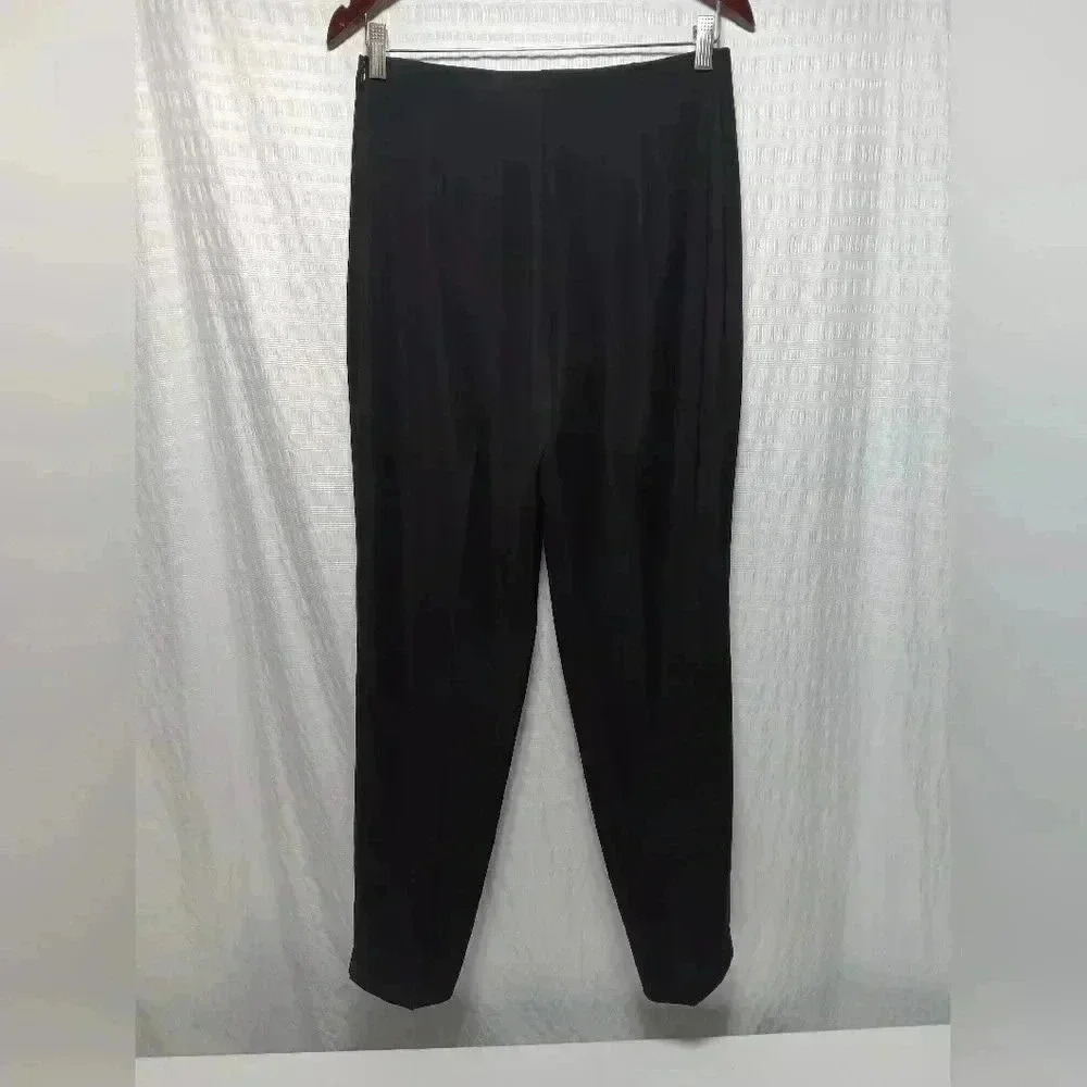 Joseph Ribkoff Straight leg, side zip pants. Ladies size 6 - Picture 2 of 6